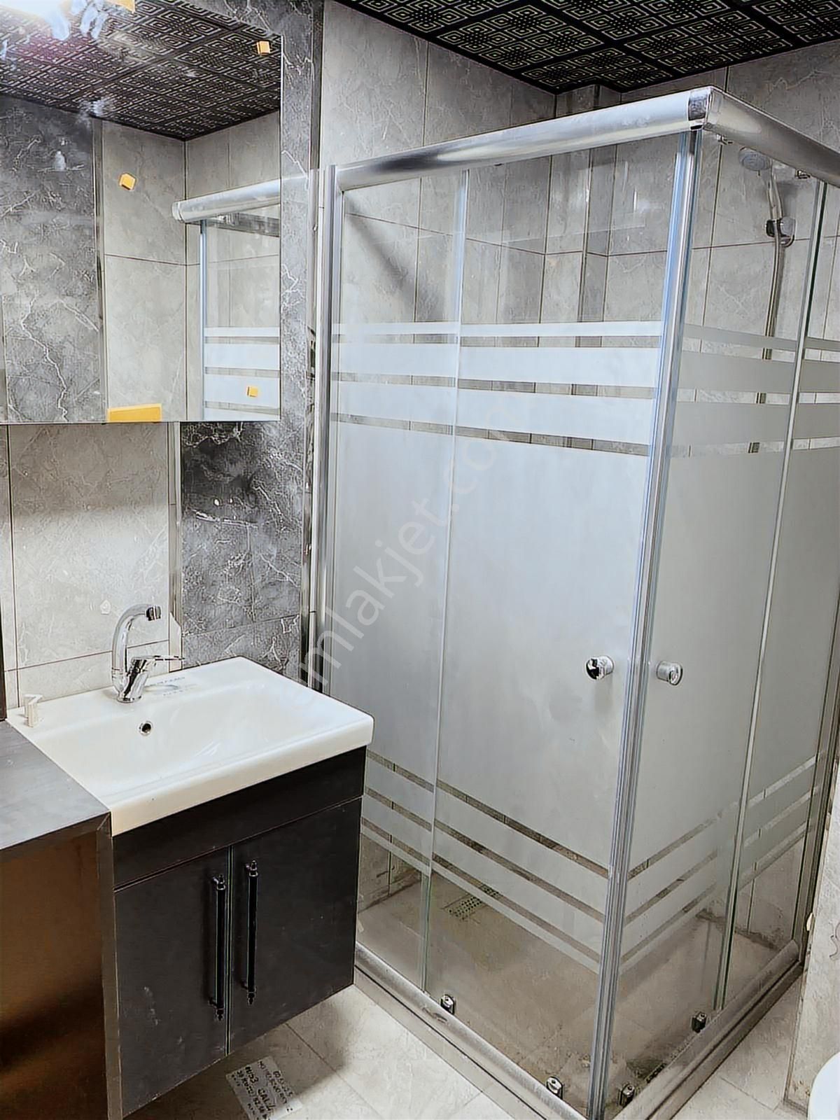 Dumlupınar Mahallesin'de Ara Katta Cadde Üzeri Satılık Daire - Görsel 3