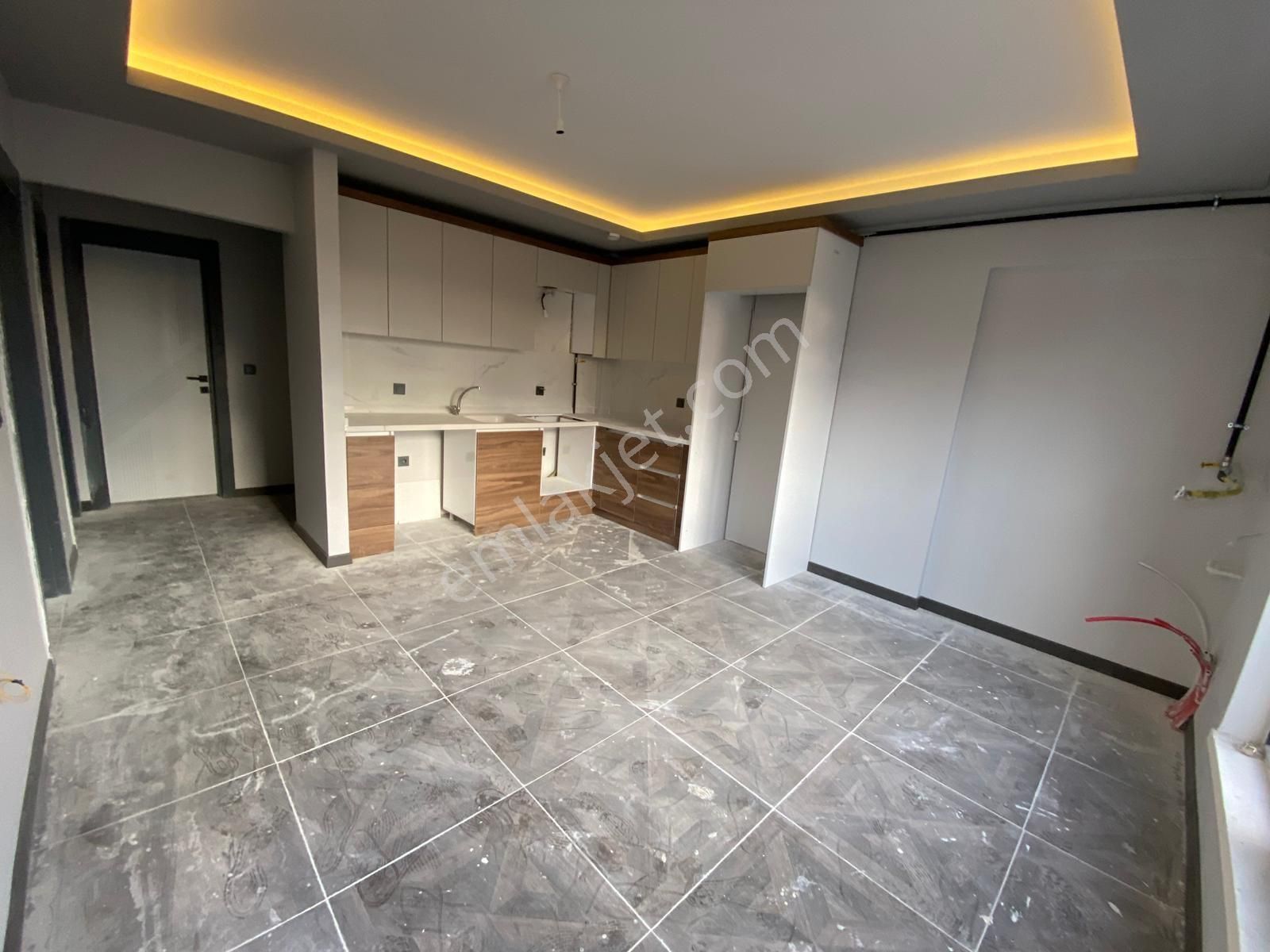 Dumlupınar Mahallesin'de Ara Katta Cadde Üzeri Satılık Daire - Görsel 20