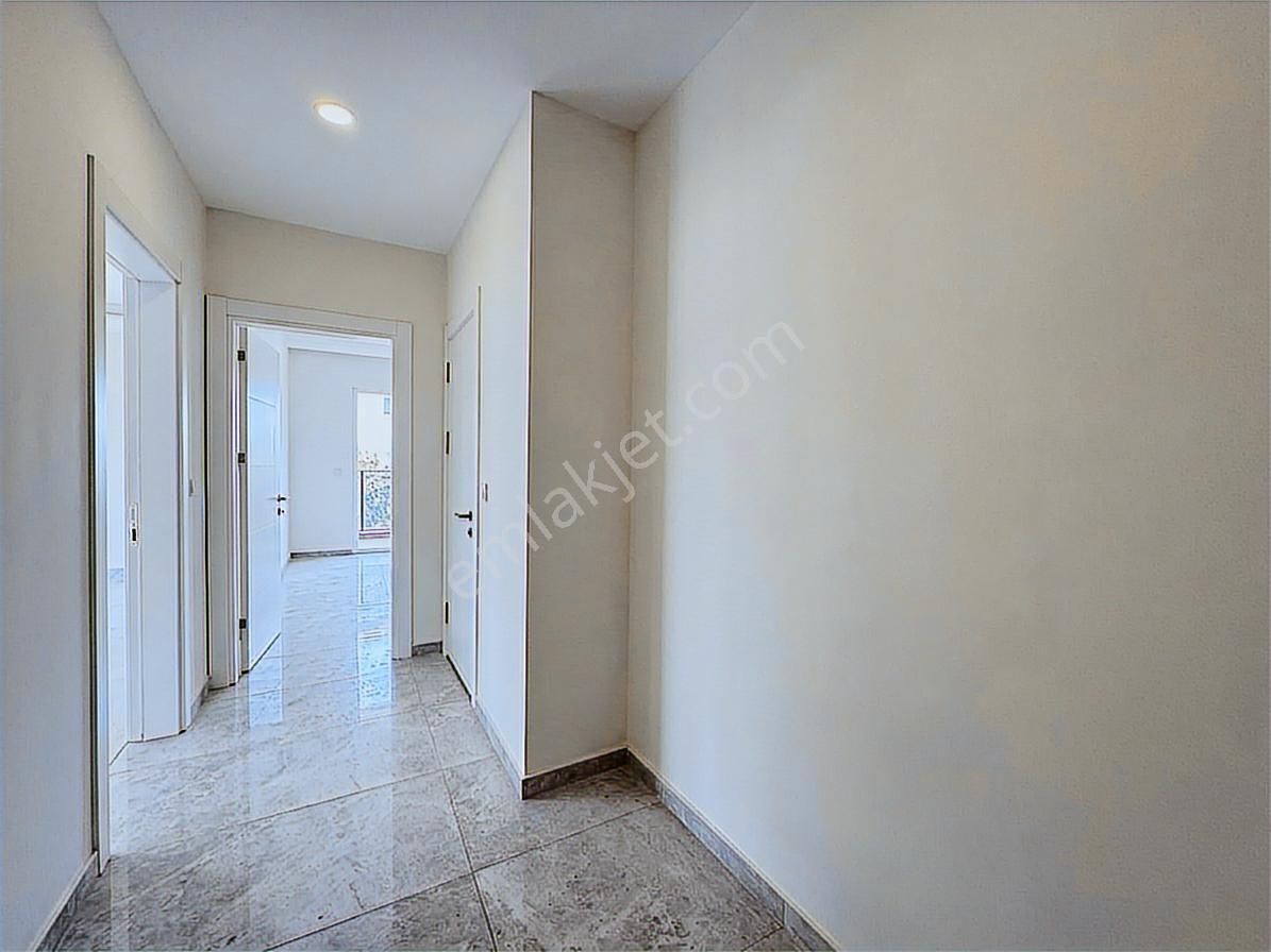 Marmaris Datça Yolu Üzerin'de Kiralık Ofis / İş Yeri - Görsel 12