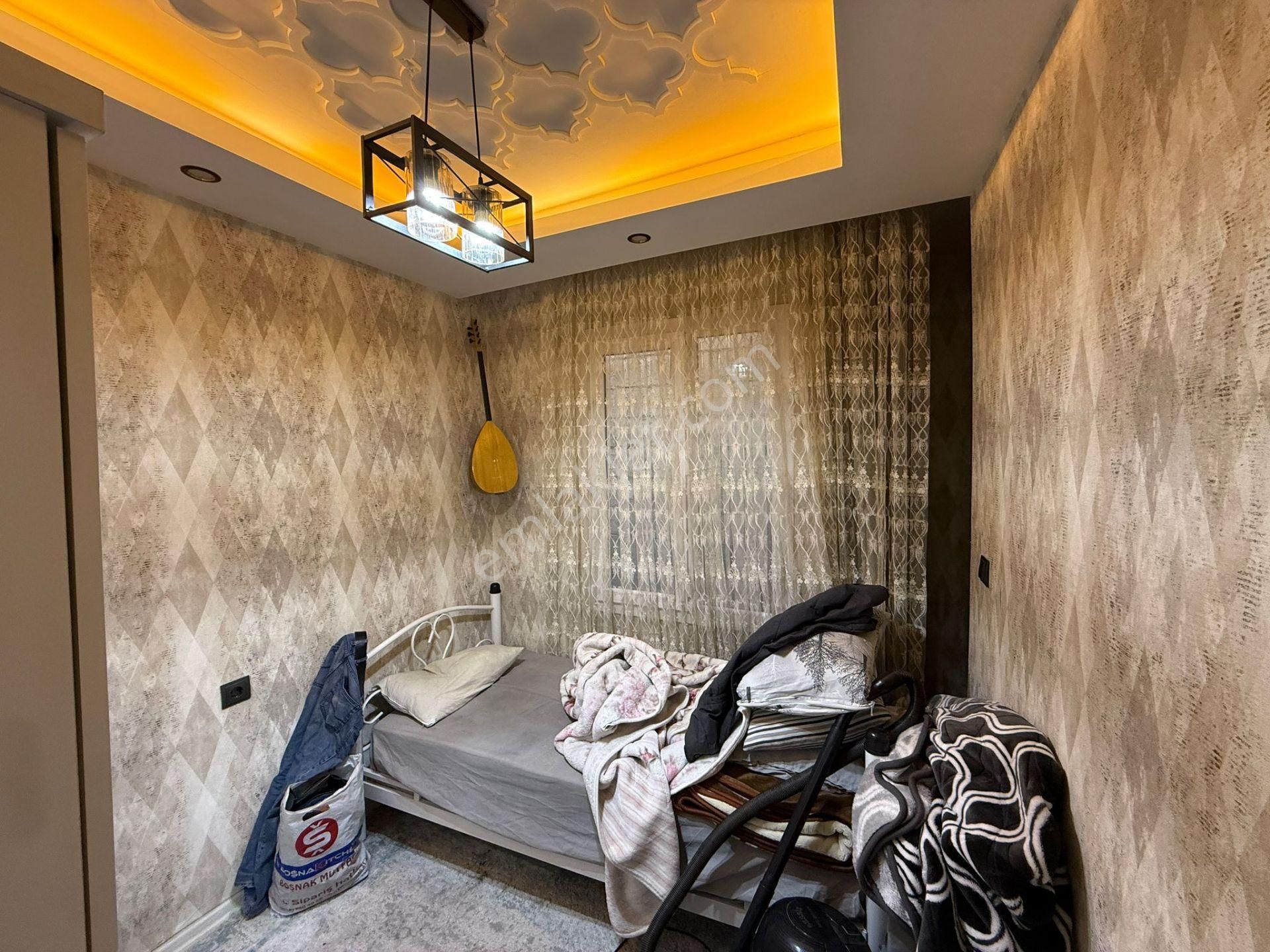 60 Yıl Mahallesi 2+1 Kattan Bölme Daire - Görsel 14