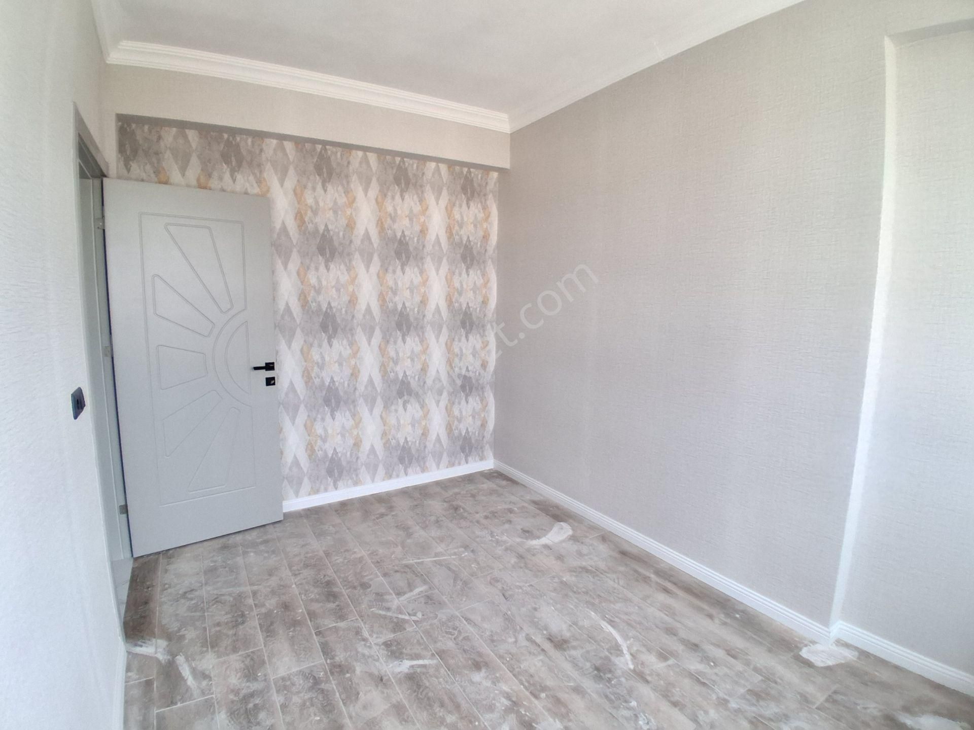 İstiklal Mahallesin De Acil Satılık 3+1 Ara Kat Daire - Görsel 23