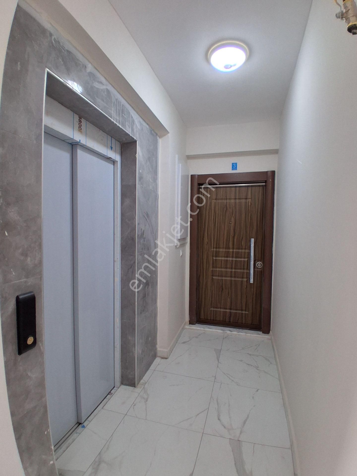 İstiklal Mahallesin De Acil Satılık 3+1 Ara Kat Daire - Görsel 28