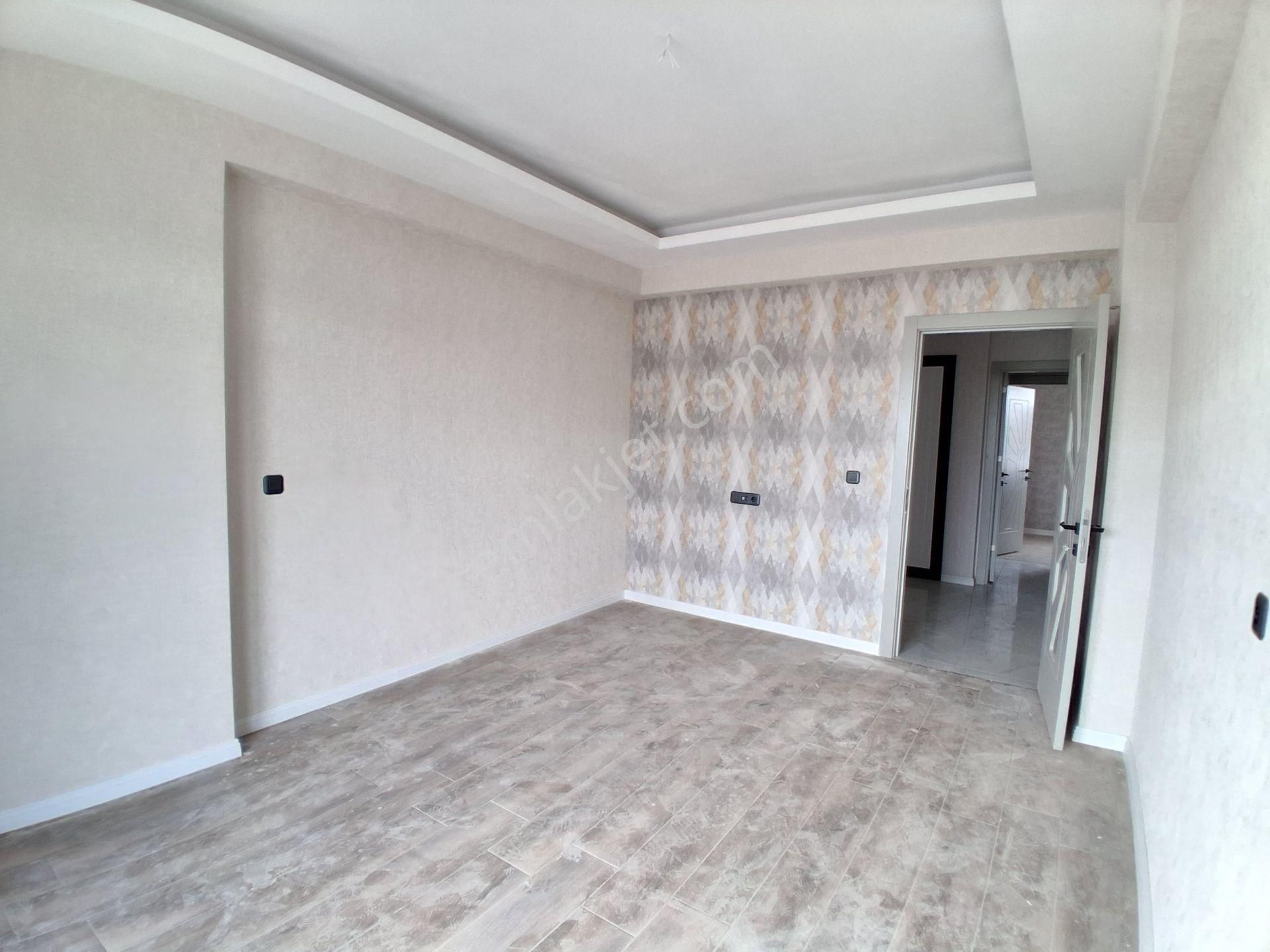 İstiklal Mahallesin De Acil Satılık 3+1 Ara Kat Daire - Görsel 13