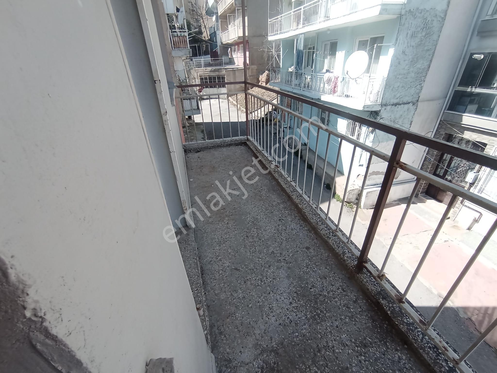 Karabağlar Eserkent Merkeze Yakın Uğur Mumcu 120 M2 2+1 Kiralık Ev - Görsel 5