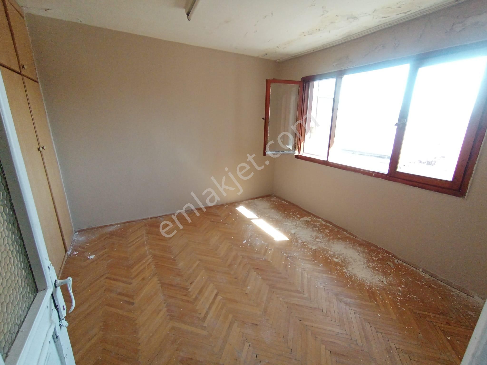 Karabağlar Eserkent Merkeze Yakın Uğur Mumcu 120 M2 2+1 Kiralık Ev - Görsel 2