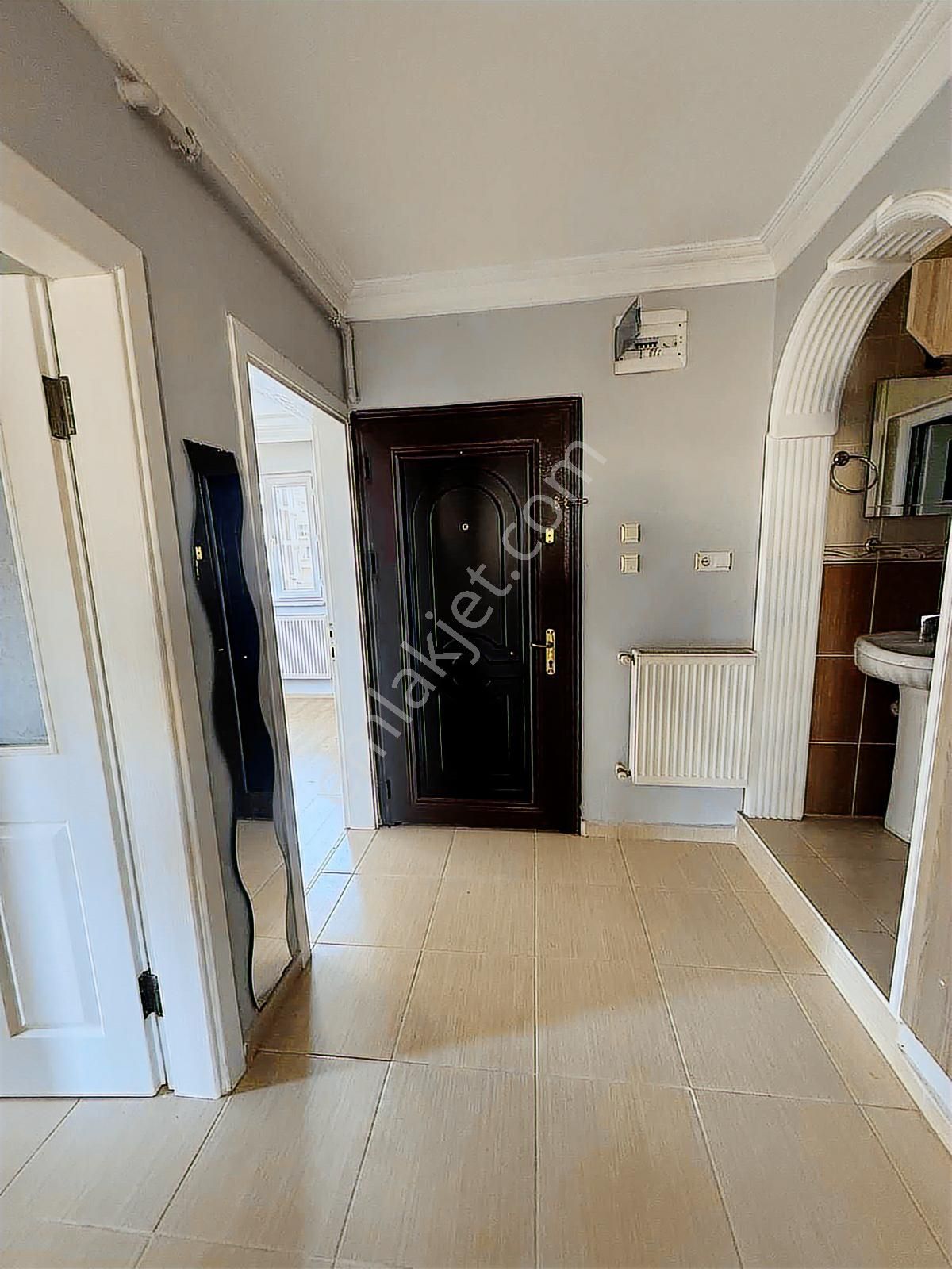 Hüdavendigarda Geniş 2+1 Kiralık Daire (100 M²)