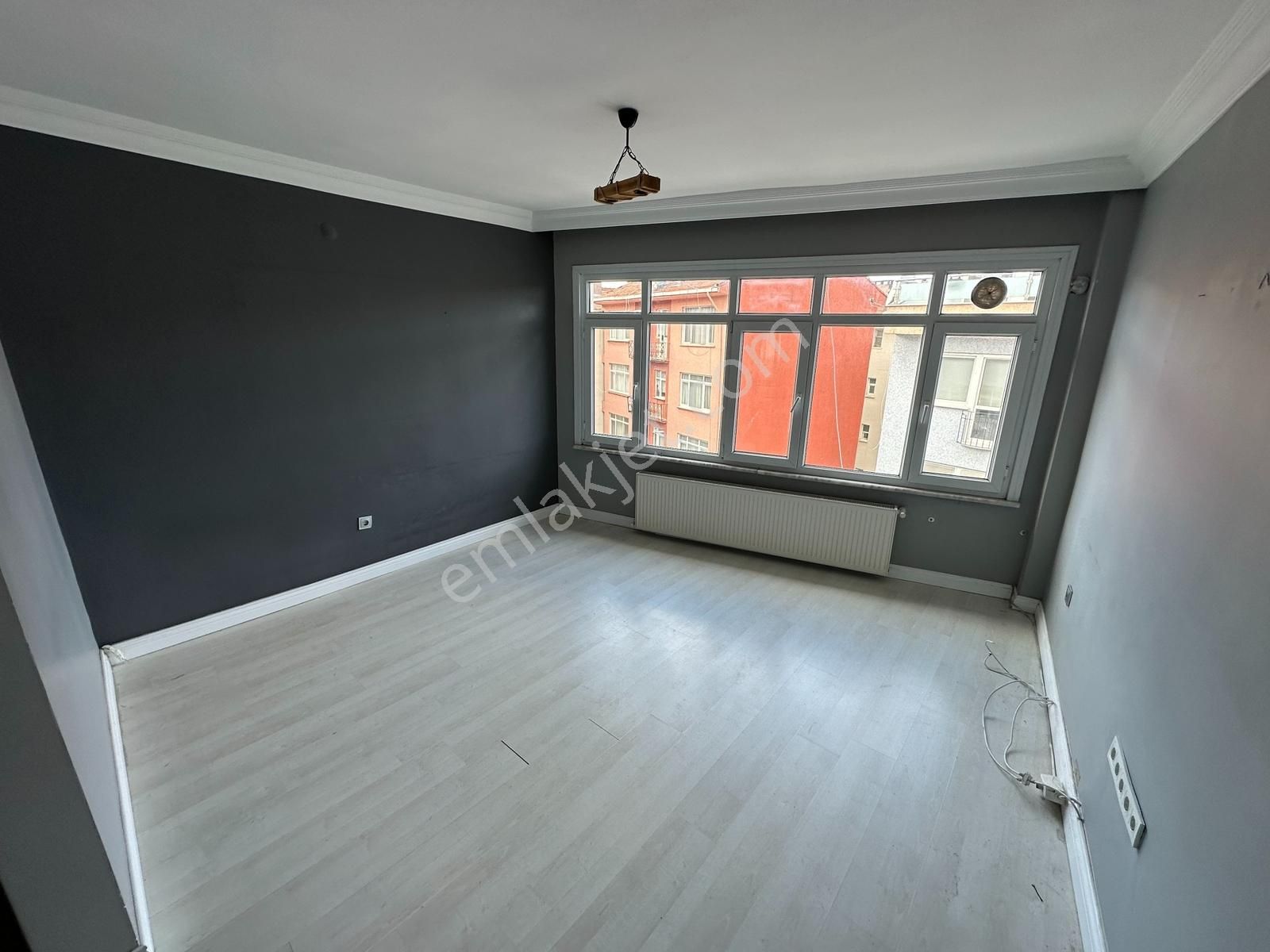 Üsküdar Zeynep Kamil' De Merkezi Lokasyonda 2+1 Kiralık Daire - Görsel 3