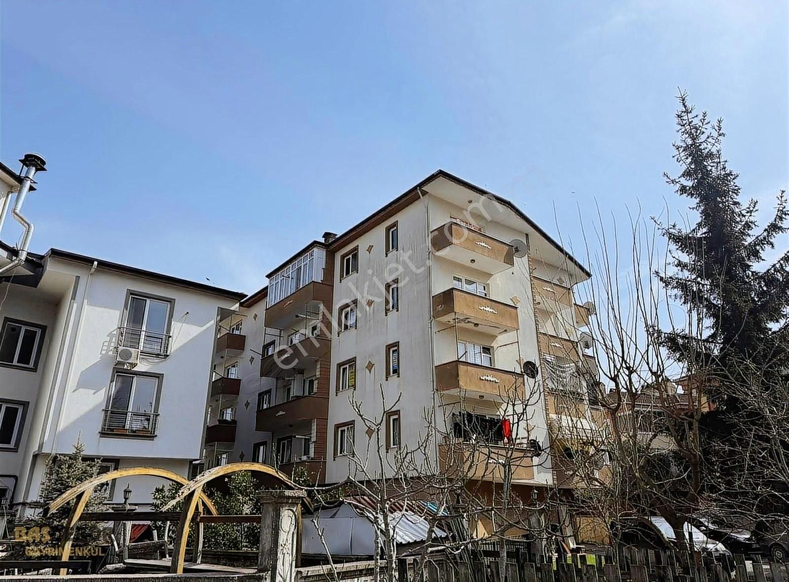 Başdekor Gayrimenkul'den Kiralık 3+1 Eşyalı Daire Mavi Durakta