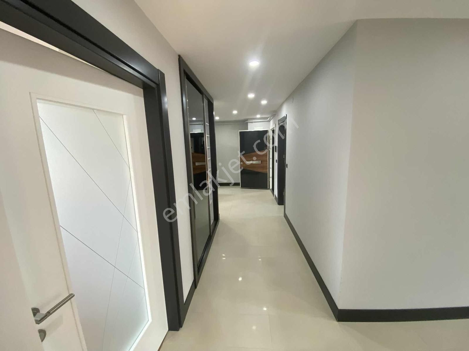 Tekirdağ Çerkezköy Tepe Bölgesi'nde Satılık 4 + 1 Daire - Görsel 8