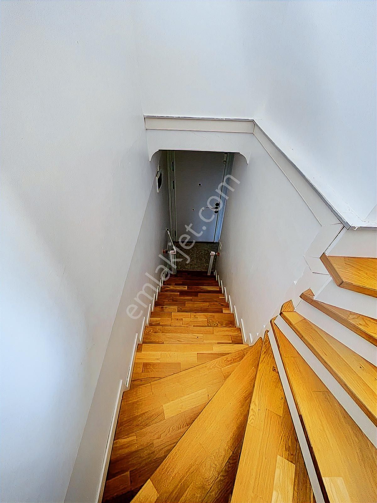 Salacak'ta Ferah, Deniz Manzaralı 3+1 Dubleks Daire - Görsel 8