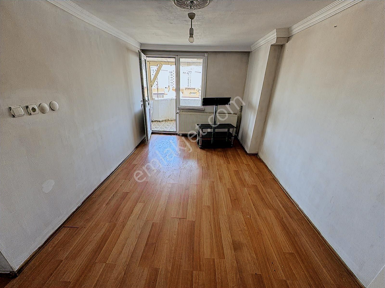 Bezirganbahçe'de 6.kat 2+1 Kiralık 90 M2 Önü Açık Daire - Görsel 8