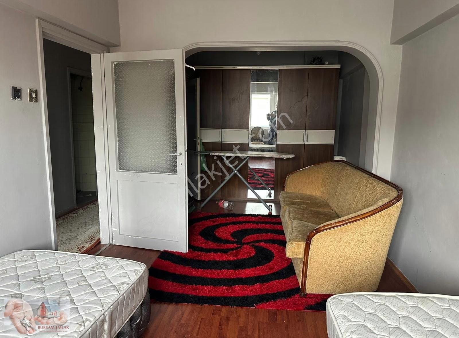 Altıparmak Yakını Satılık 2+1 Daire (90 M²) - Görsel 5