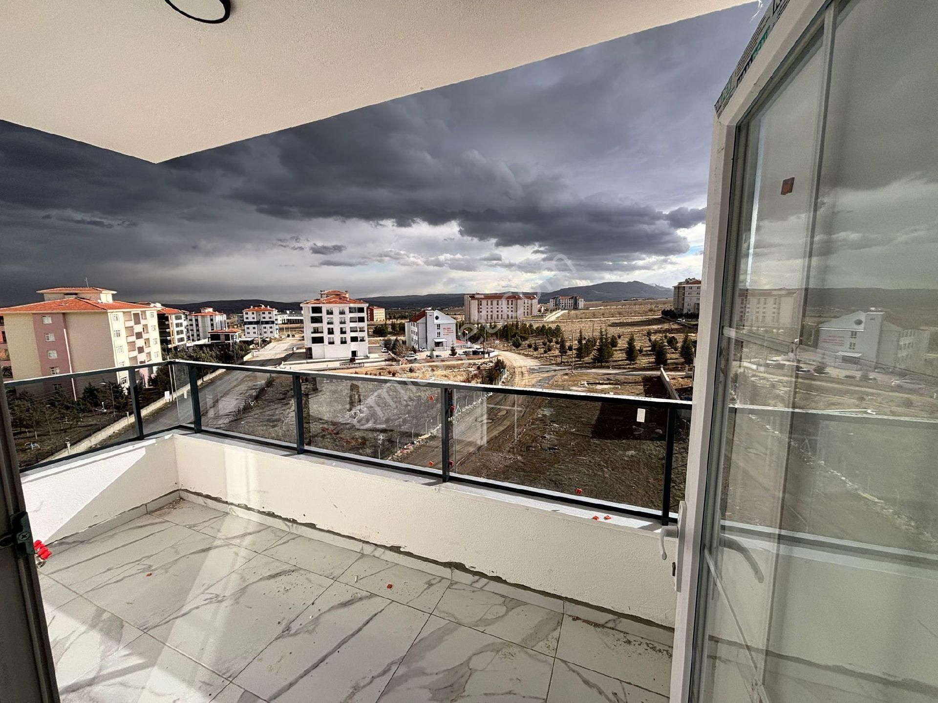 Konya Ereğli De Fen Lisesi Karşısı Satılık 2+0 Daire