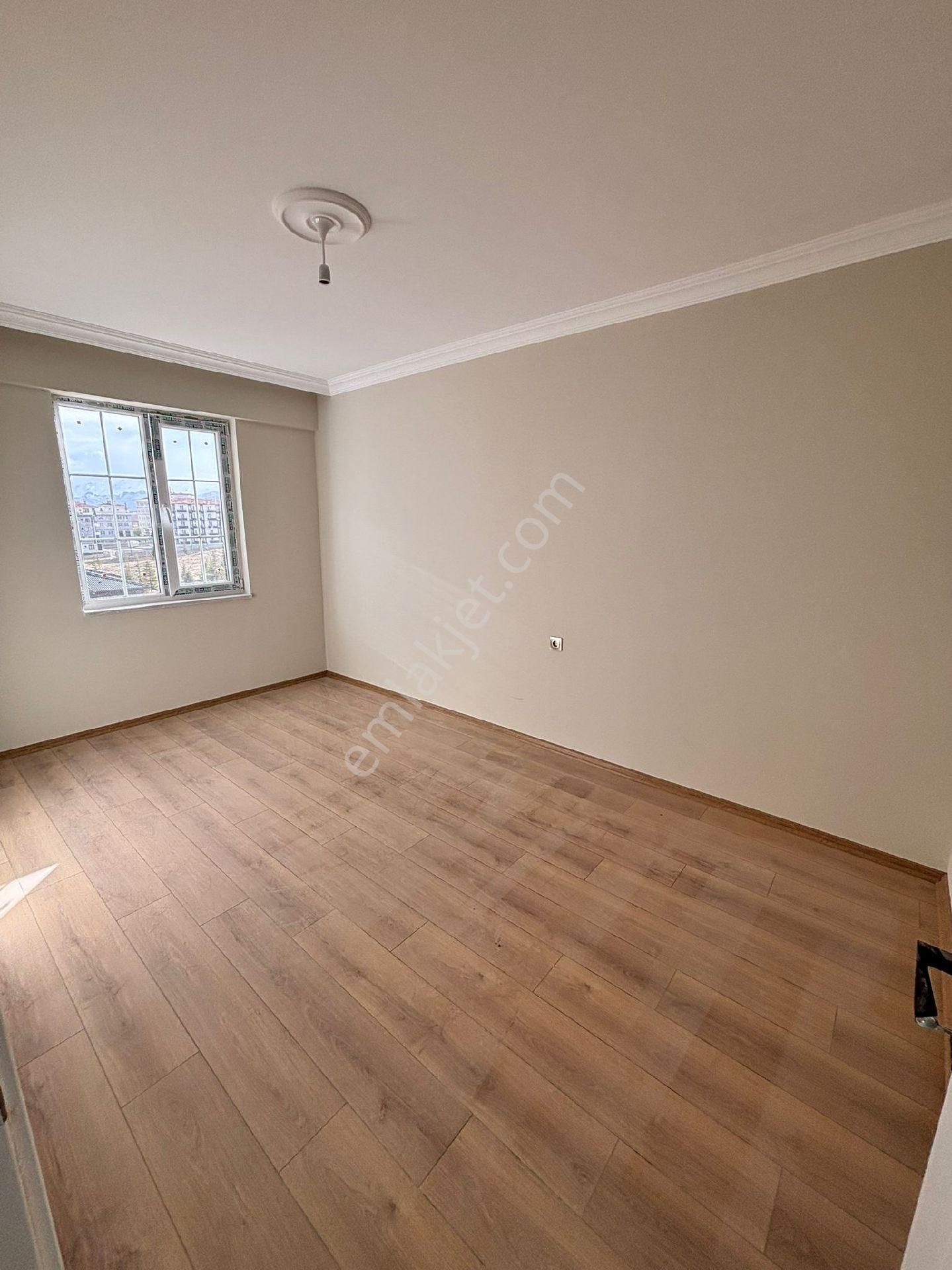 Konya Ereğli De Fen Lisesi Karşısı Satılık 2+0 Daire - Görsel 6