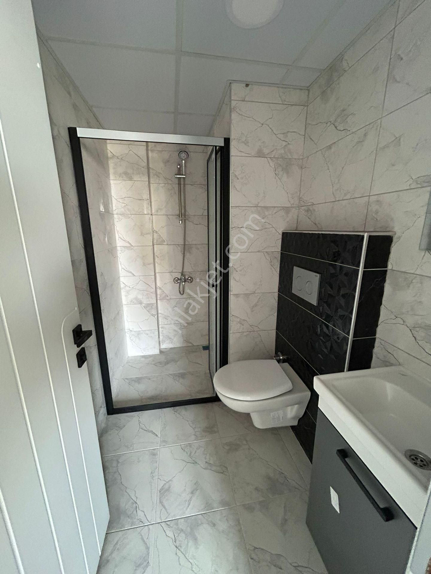 İzmir Gaziemir Sınırında Ebeveyn Banyolu 2+1 Kiralık Daire - Görsel 19