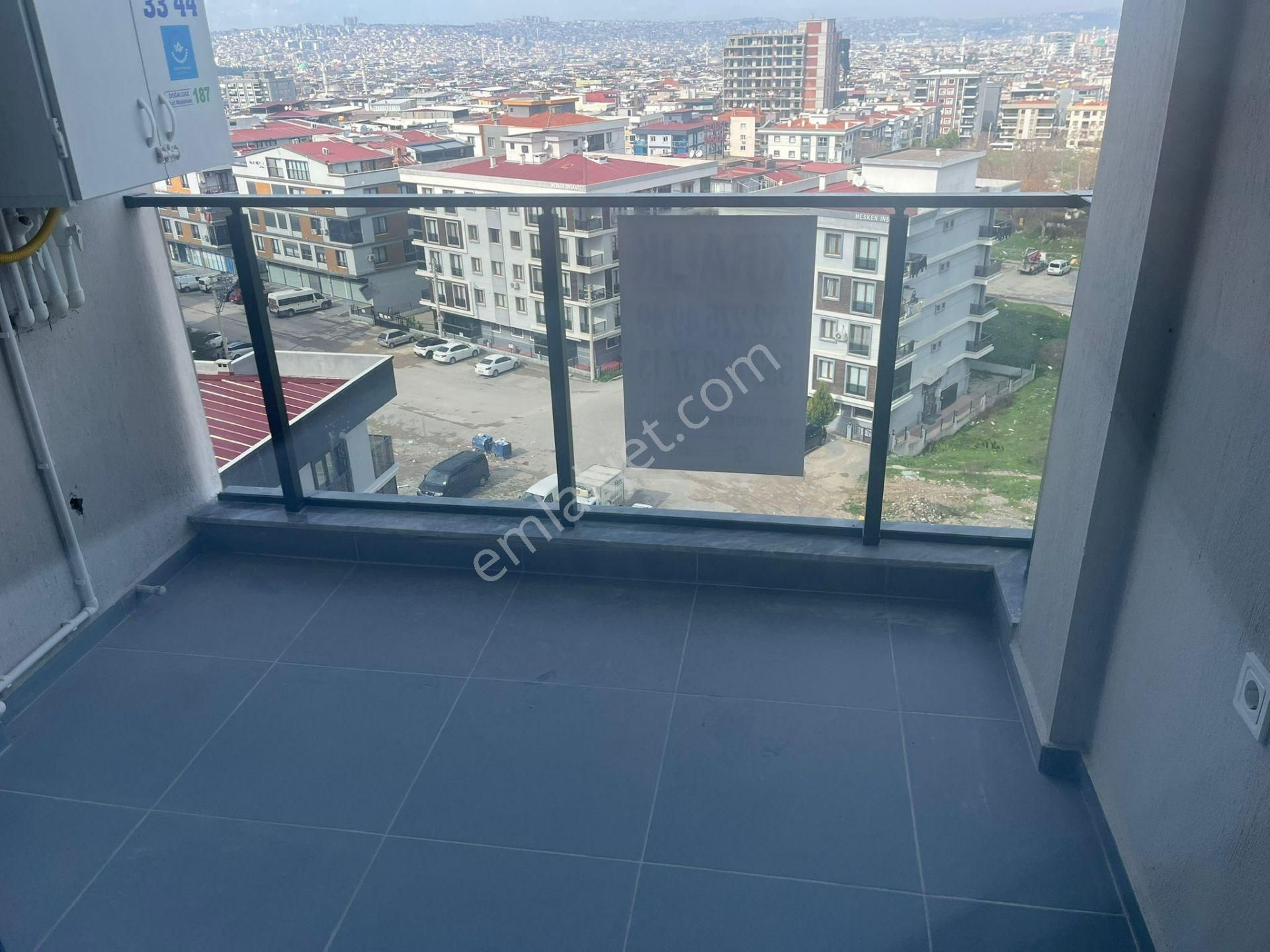 İzmir Gaziemir Sınırında Ebeveyn Banyolu 2+1 Kiralık Daire - Görsel 30