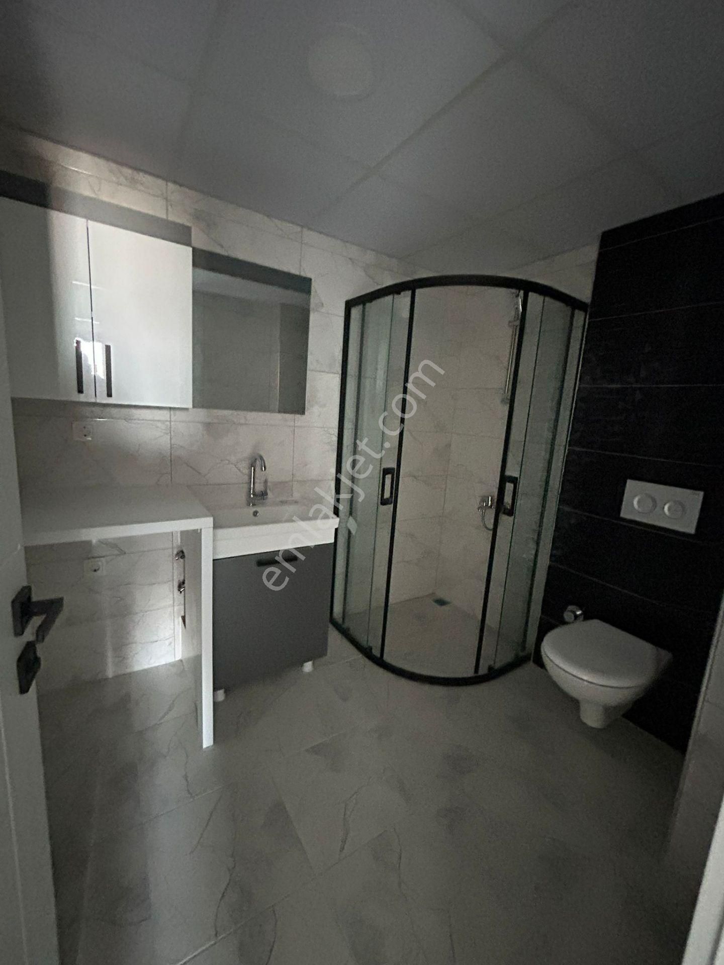 İzmir Gaziemir Sınırında Ebeveyn Banyolu 2+1 Kiralık Daire - Görsel 18