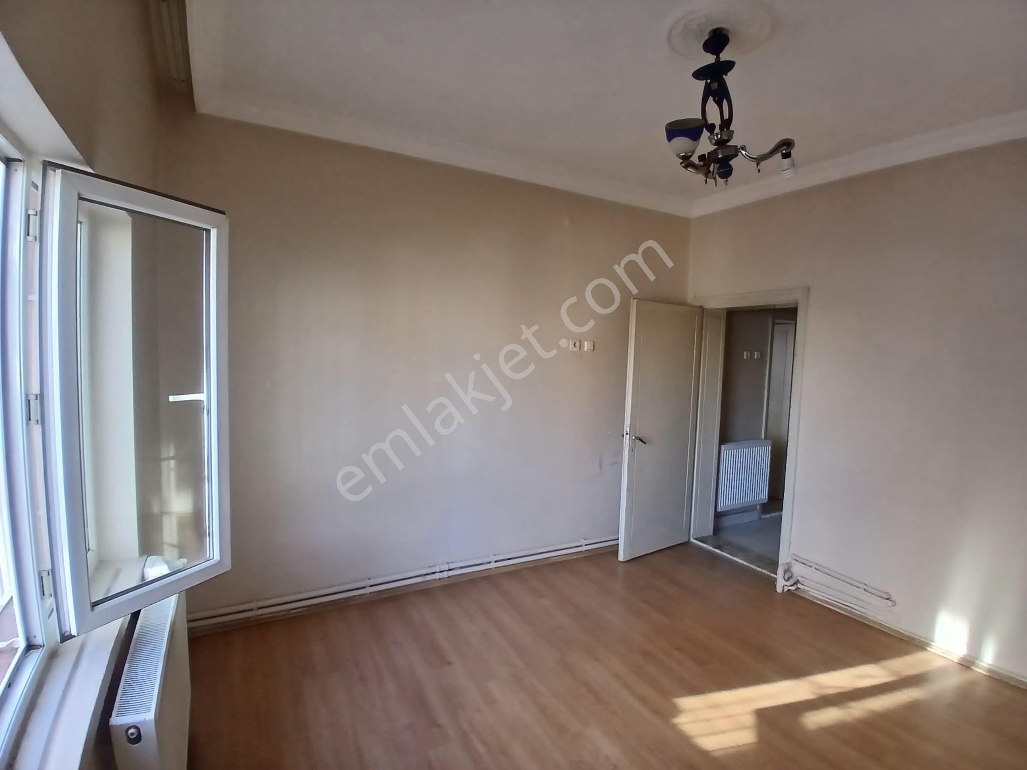 Akçay Emlak'tan Akşehir Altunkalem Jandarma Karakolu Civarında Doğalgazlı 1. Kat Satılık 3+1 Daire - Görsel 17