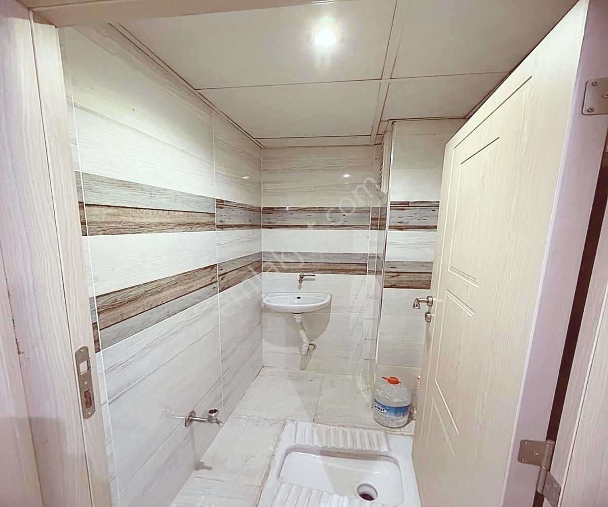 Mehterçeşme Mah Metrobüse Yürüme 2+1 Komple Ön Cephe Kat 1 - Görsel 13