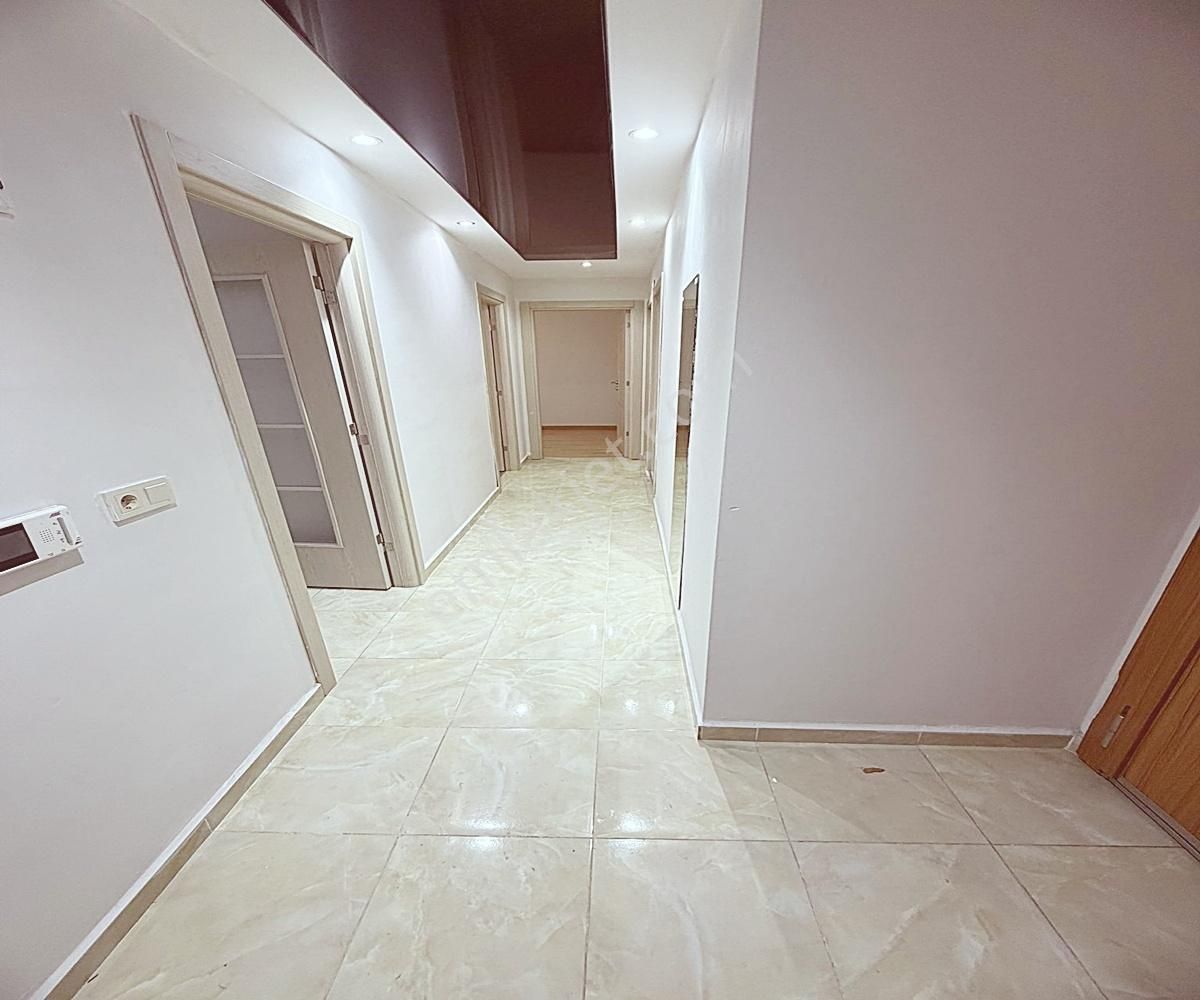 Mehterçeşme Mah Metrobüse Yürüme 2+1 Komple Ön Cephe Kat 1 - Görsel 12