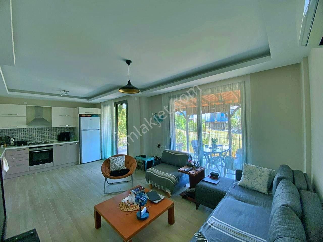 Uytundan Gömeç Karaağaçta Denize 500 Metre Havuzlu 4+1 Villa - Görsel 3