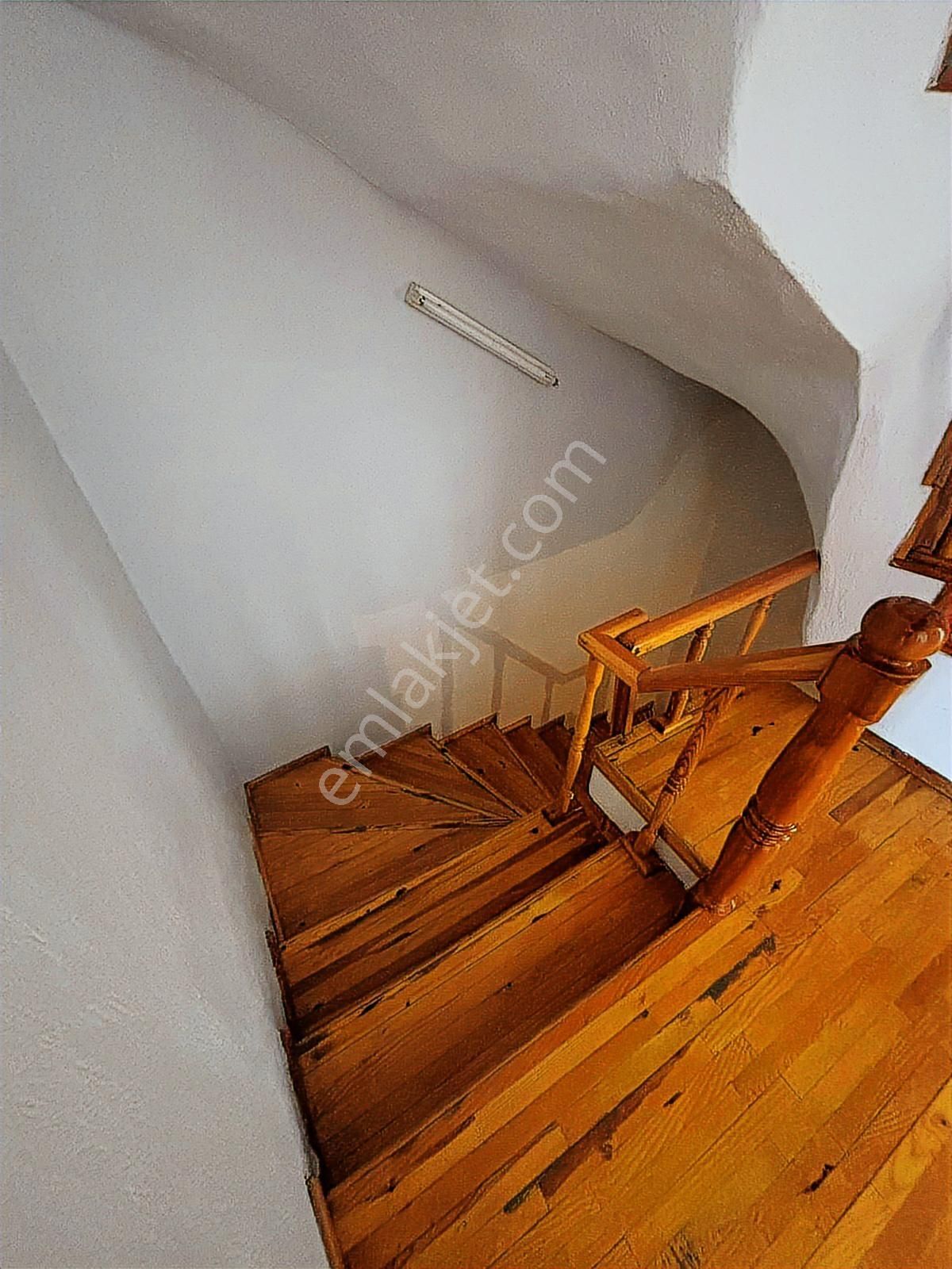 Kaan Emlaktan Gültepe Mahallesinde 5+1 Satılık Dublex Daire - Görsel 22