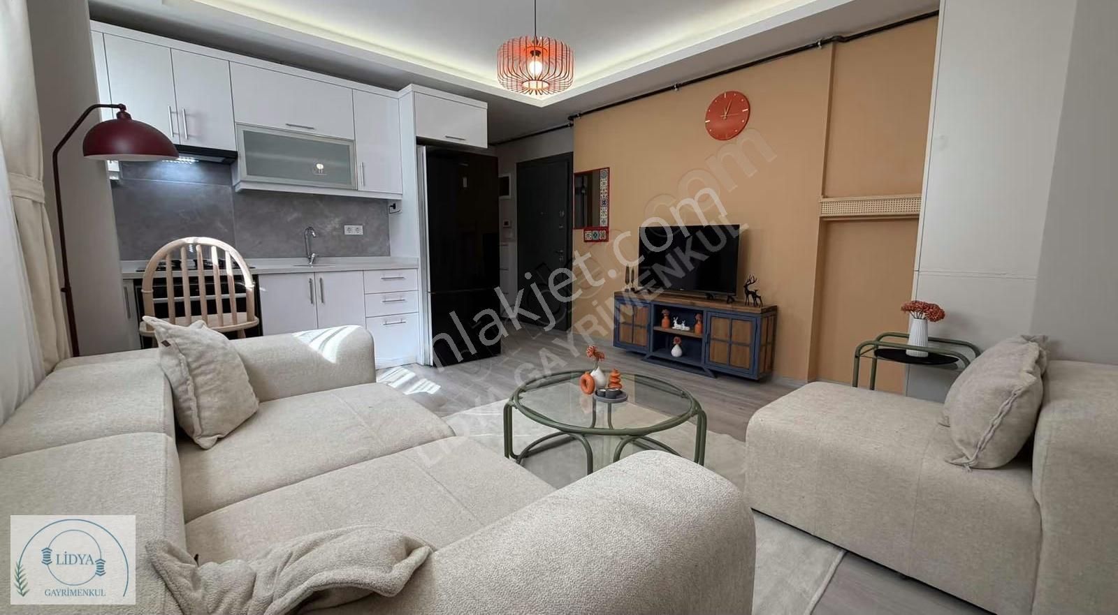 Kayışdağı Mh. Metroya10 Dk Sıfır Daire Full Eşyalı Otoparklı