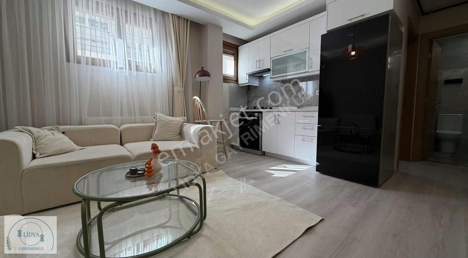 Kayışdağı Mh. Metroya10 Dk Sıfır Daire Full Eşyalı Otoparklı - Görsel 6