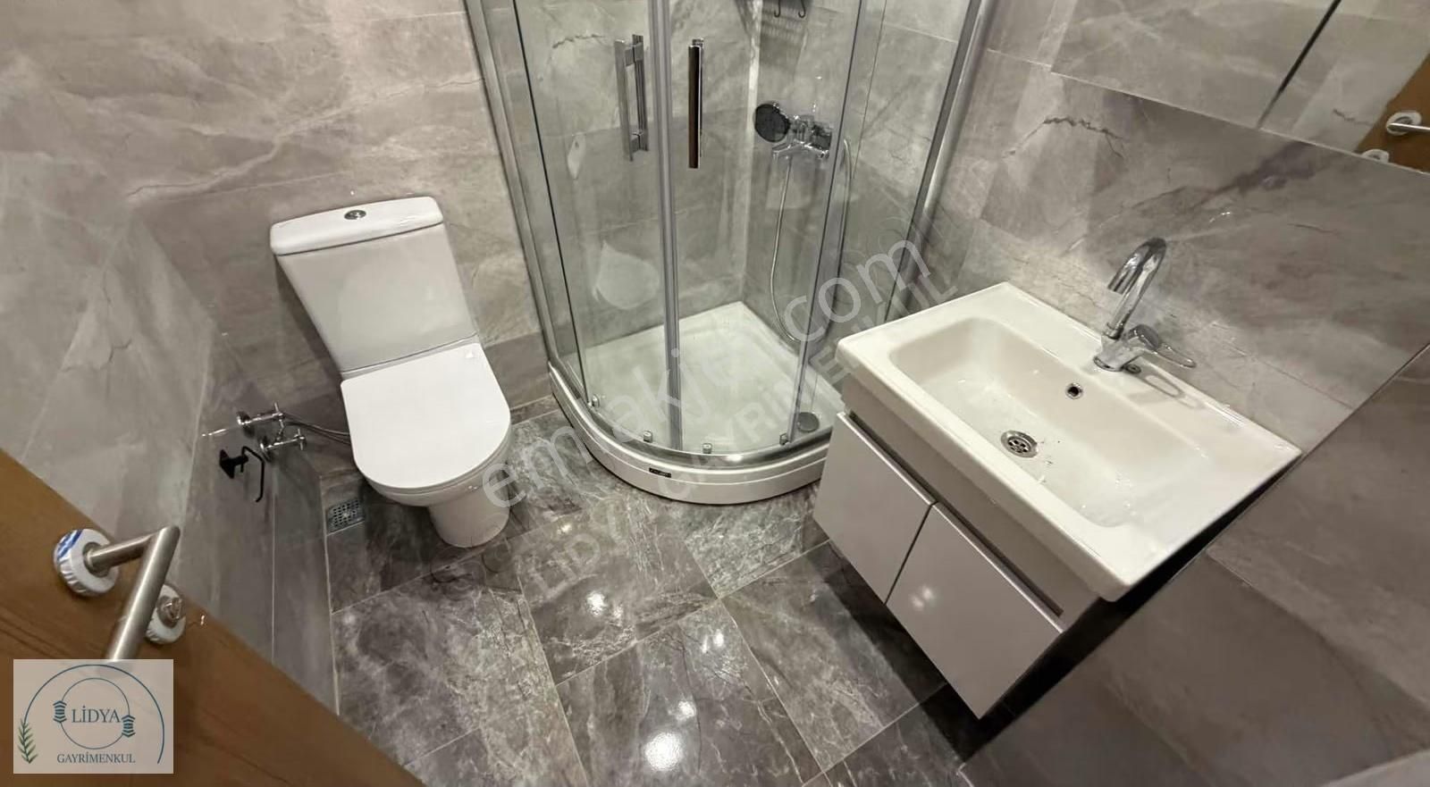 Kayışdağı Mh. Metroya10 Dk Sıfır Daire Full Eşyalı Otoparklı - Görsel 22