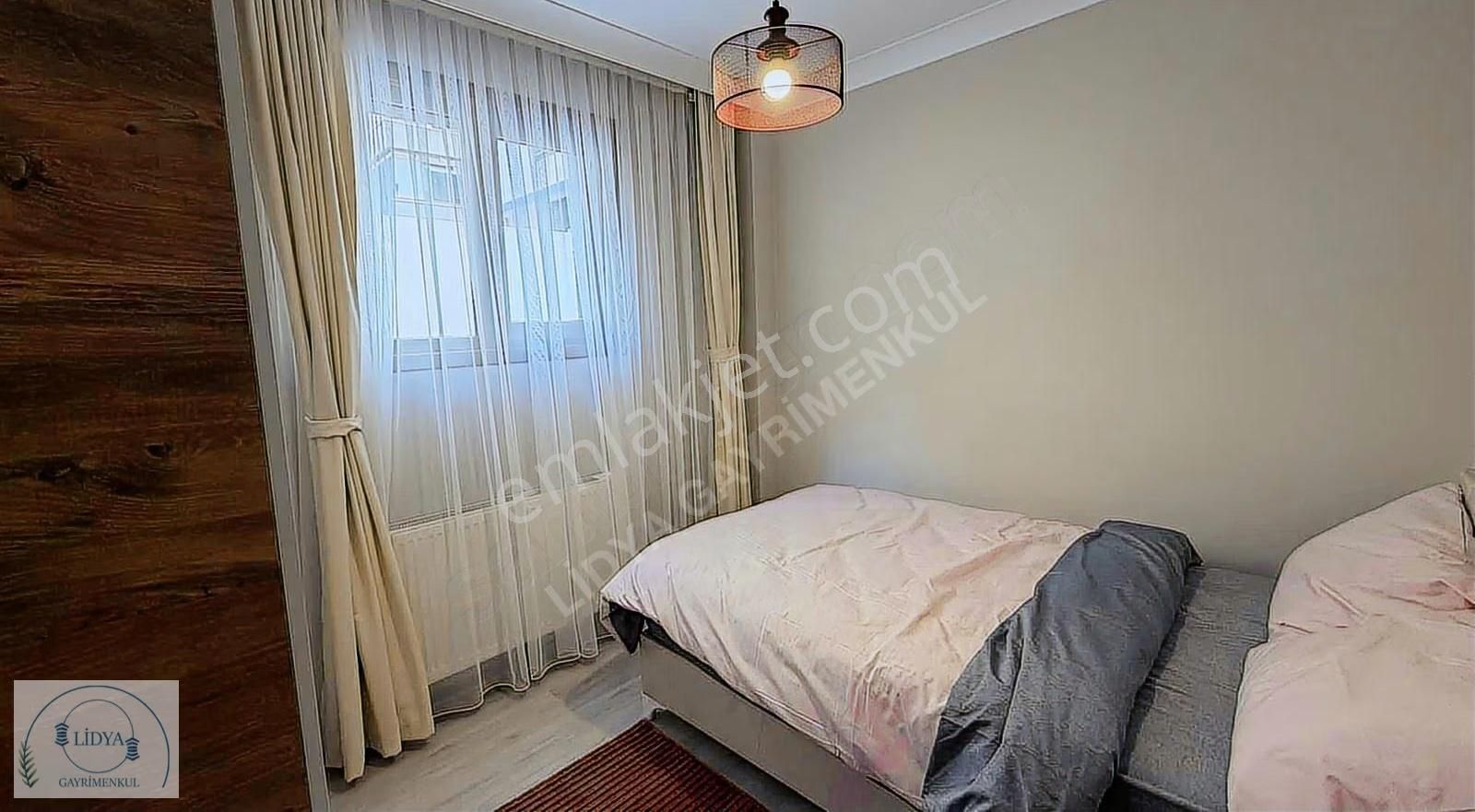 Kayışdağı Mh. Metroya10 Dk Sıfır Daire Full Eşyalı Otoparklı - Görsel 26