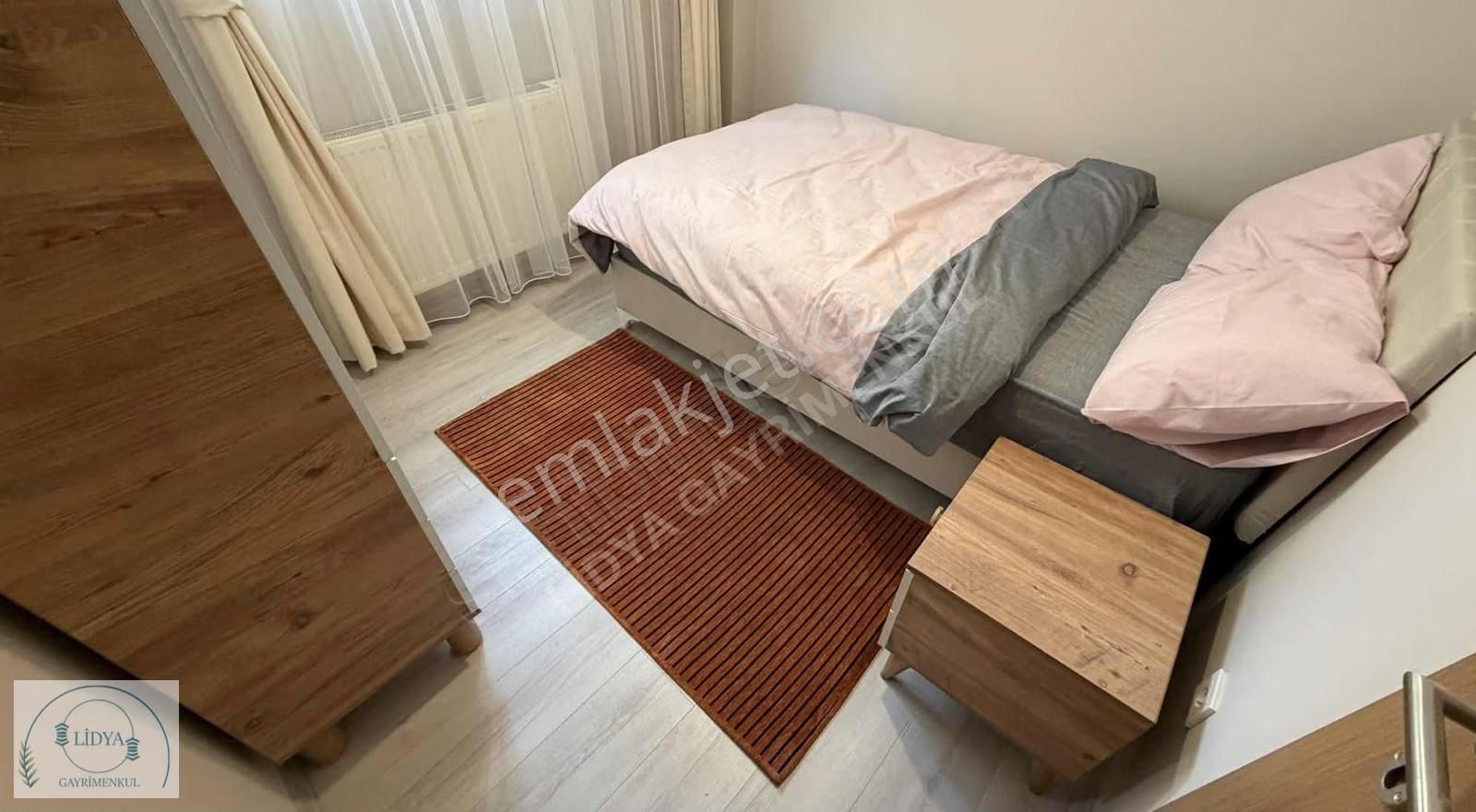 Kayışdağı Mh. Metroya10 Dk Sıfır Daire Full Eşyalı Otoparklı - Görsel 13