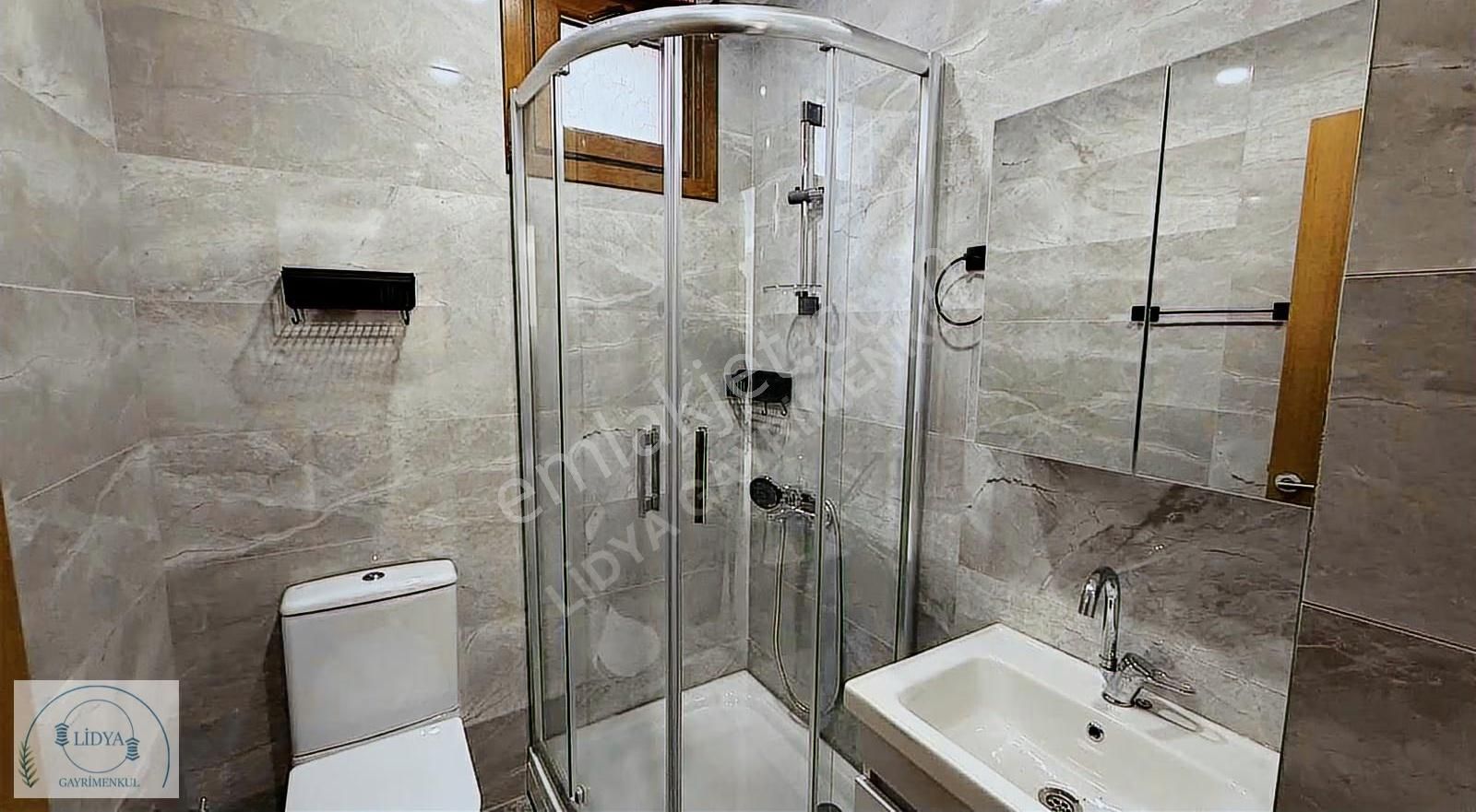 Kayışdağı Mh. Metroya10 Dk Sıfır Daire Full Eşyalı Otoparklı - Görsel 15