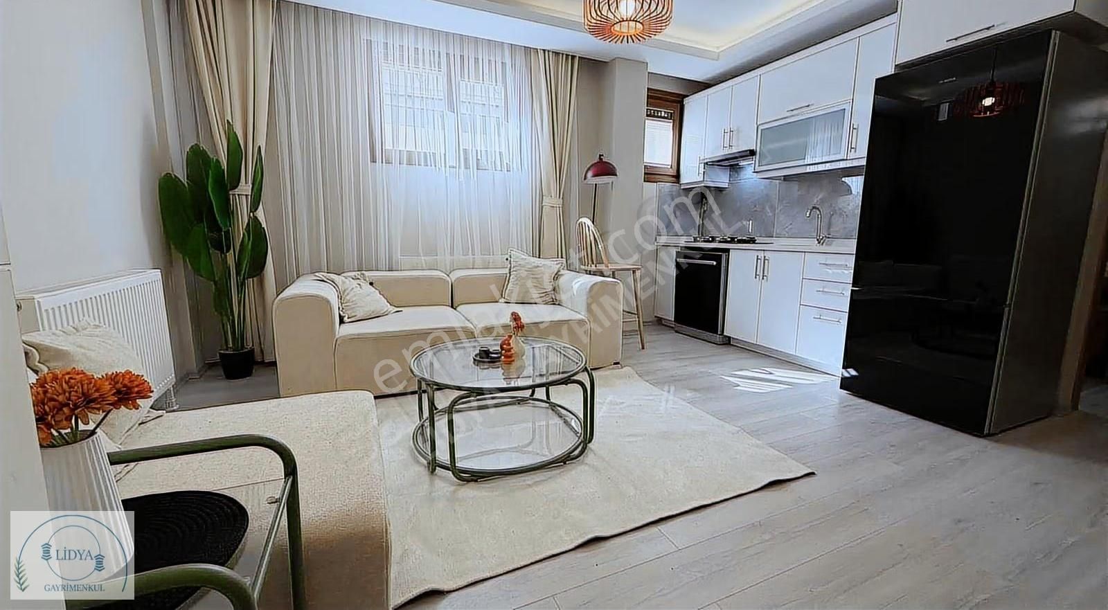 Kayışdağı Mh. Metroya10 Dk Sıfır Daire Full Eşyalı Otoparklı - Görsel 3