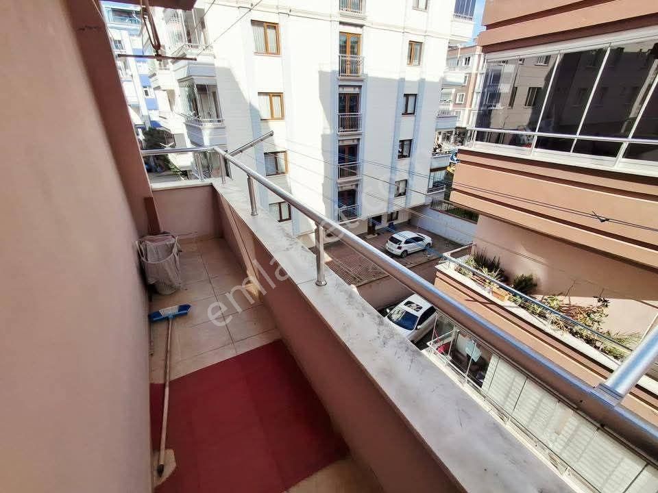 Samsun Atakum Ömür Evlerinde Kat Tapulu Ebeveyn Banyolu 3+1 Satılık Daire - Görsel 4