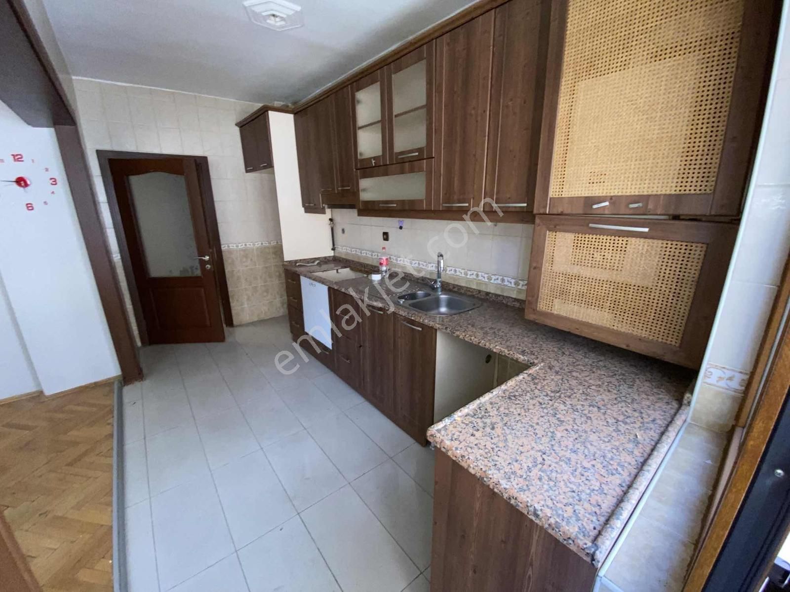 Mecidiye Metrosuna 2 Dk 3+1 Ön Cephe Yapılı Masrafsız Daire - Görsel 8