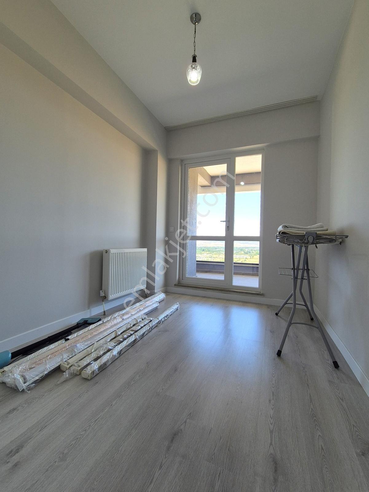 Garanti Emlak'tan » Huzur Towers'ta » Kiralık » 3+1 A Clas Daire - Görsel 17