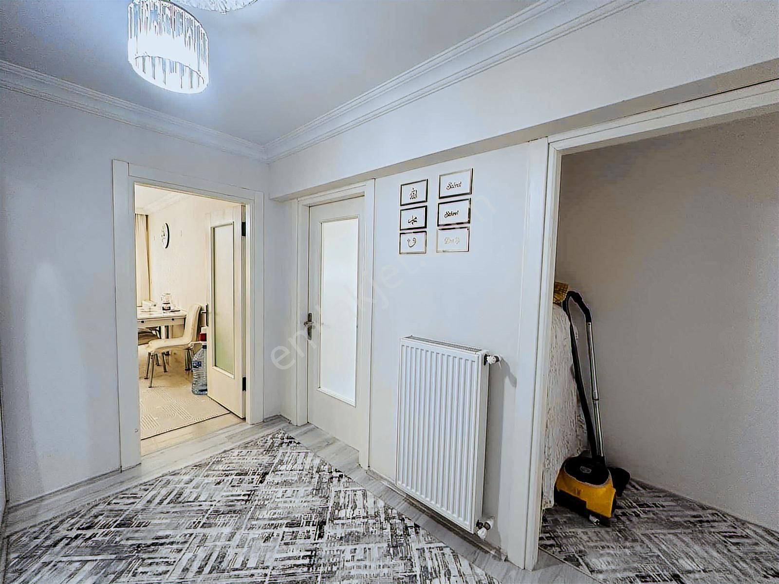 Emine Akerden Fenk Mahallesinde 13 Yaşında Arakat 3+1 Daire - Görsel 13