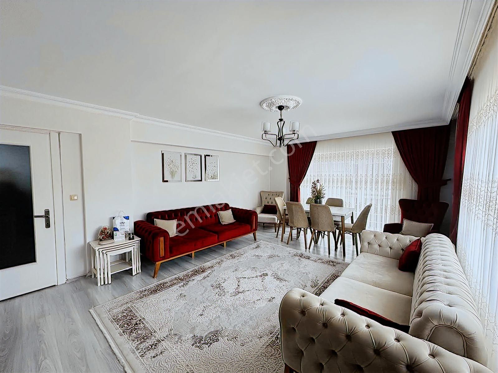 Emine Akerden Fenk Mahallesinde 13 Yaşında Arakat 3+1 Daire