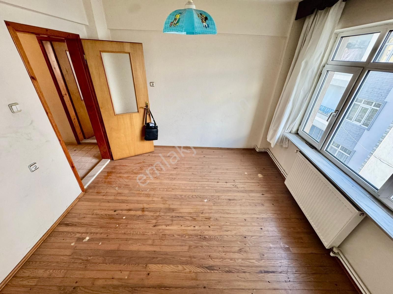 Lerox Uçar'dan Fenk Mahallesinde Çarşıya Pazara Yakın Daire! - Görsel 12