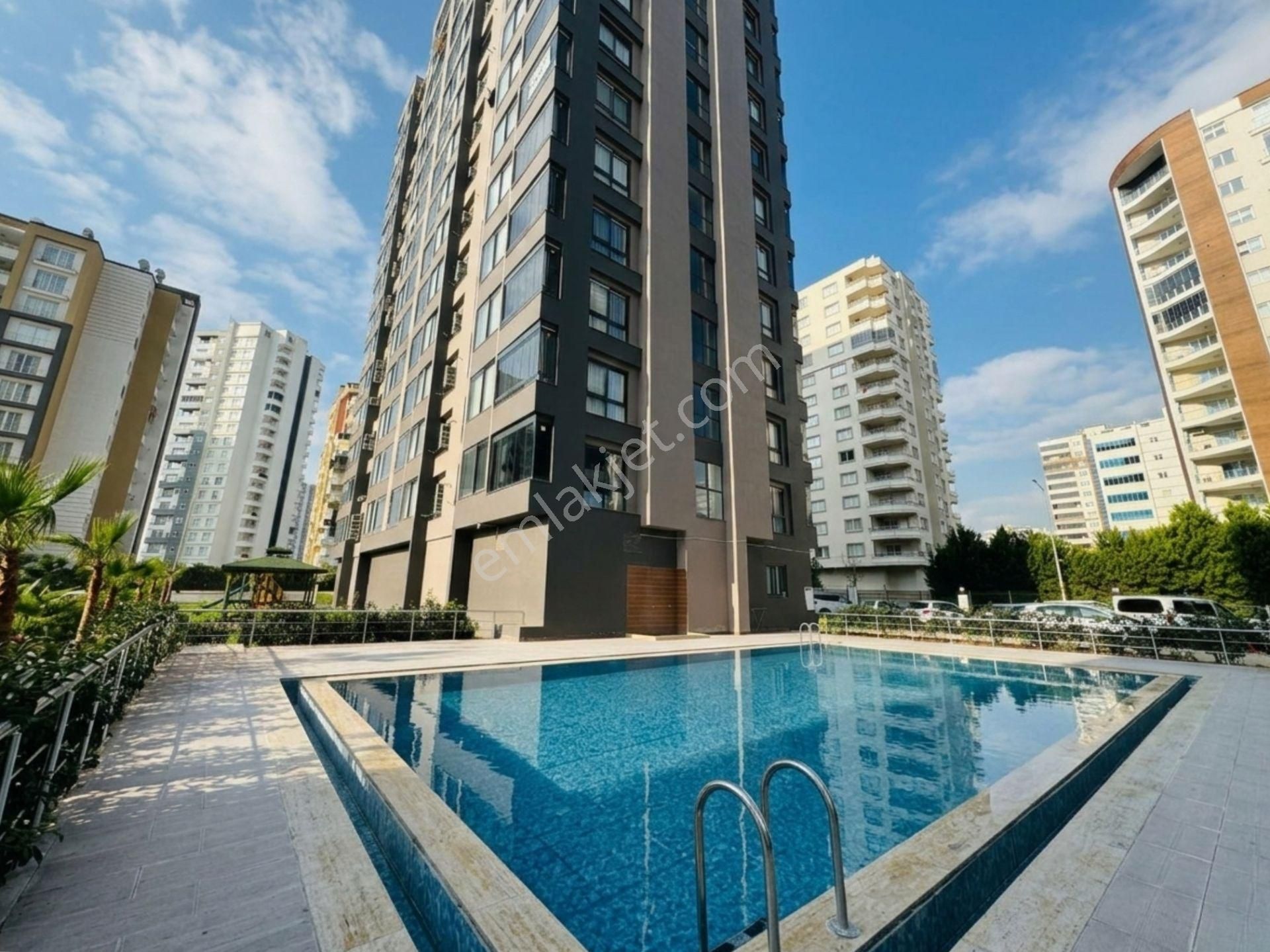 Ethereal'den Merkez Mah.'de Site İçi Havuzlu Kombili Eşyalı 2+1