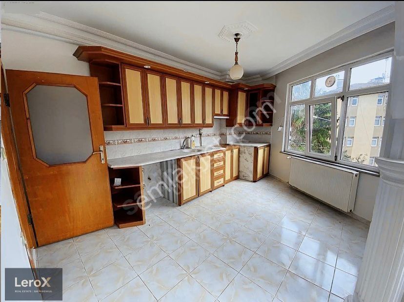 Lerox Uçardan Sağlık Ocağı Yanı Satılık Daire!