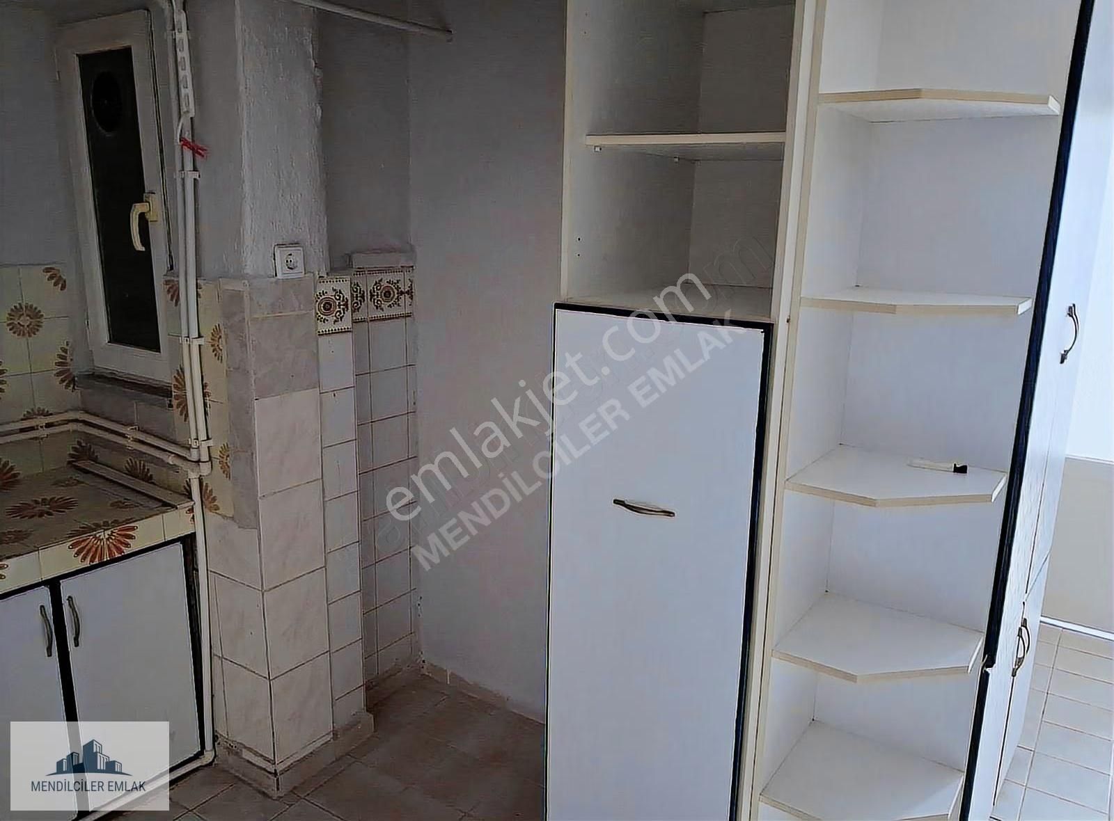 Egitim Fakültesi Ve Kordona 3 Dk Mesafede Arakat 2+1daire - Görsel 3