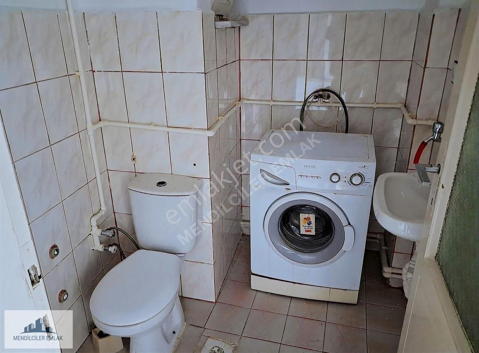 Egitim Fakültesi Ve Kordona 3 Dk Mesafede Arakat 2+1daire - Görsel 2