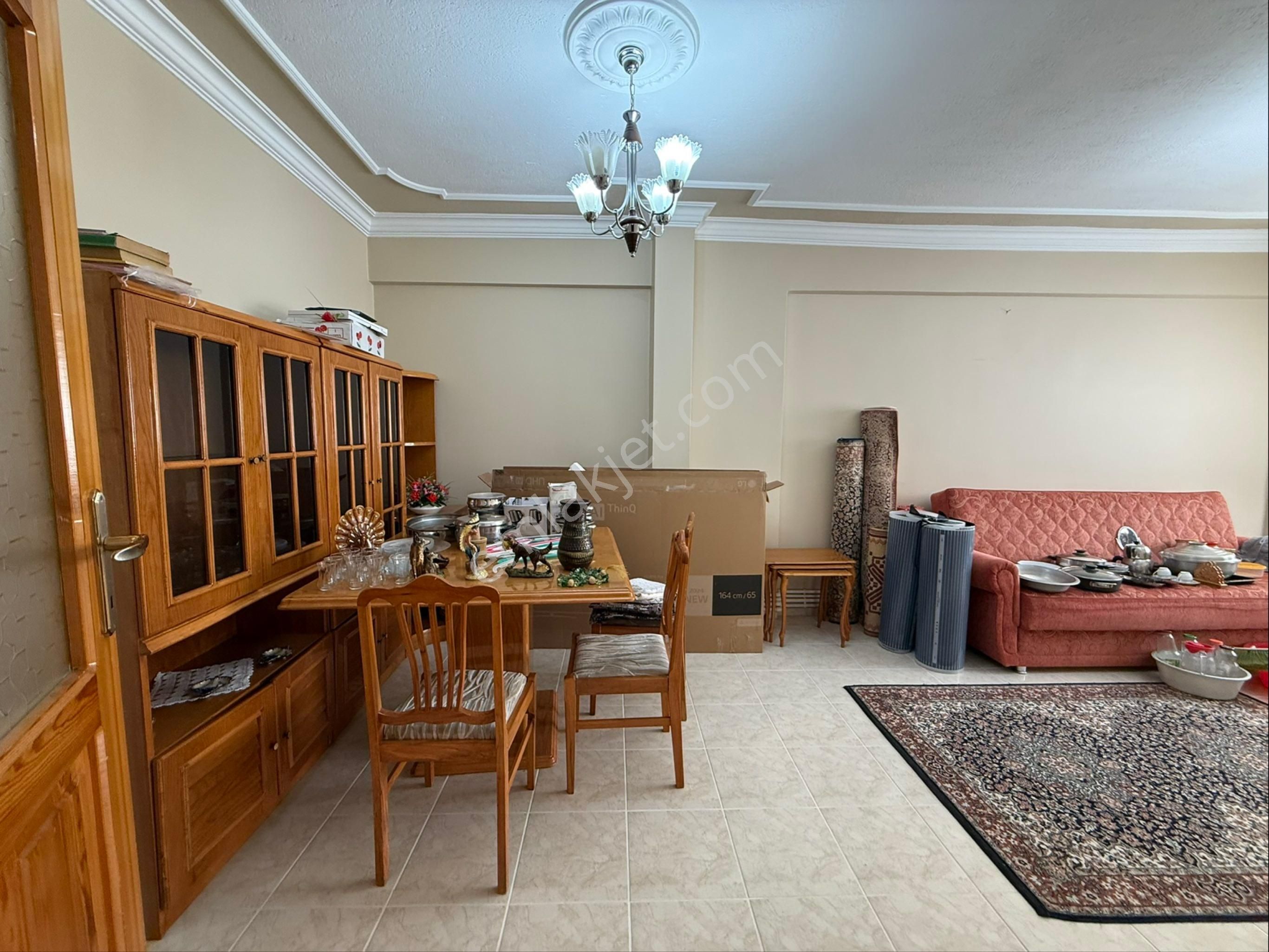 Kasımpaşa Mahallesinde Kiralık 3+1 Doğalgazlı Daire - Görsel 28