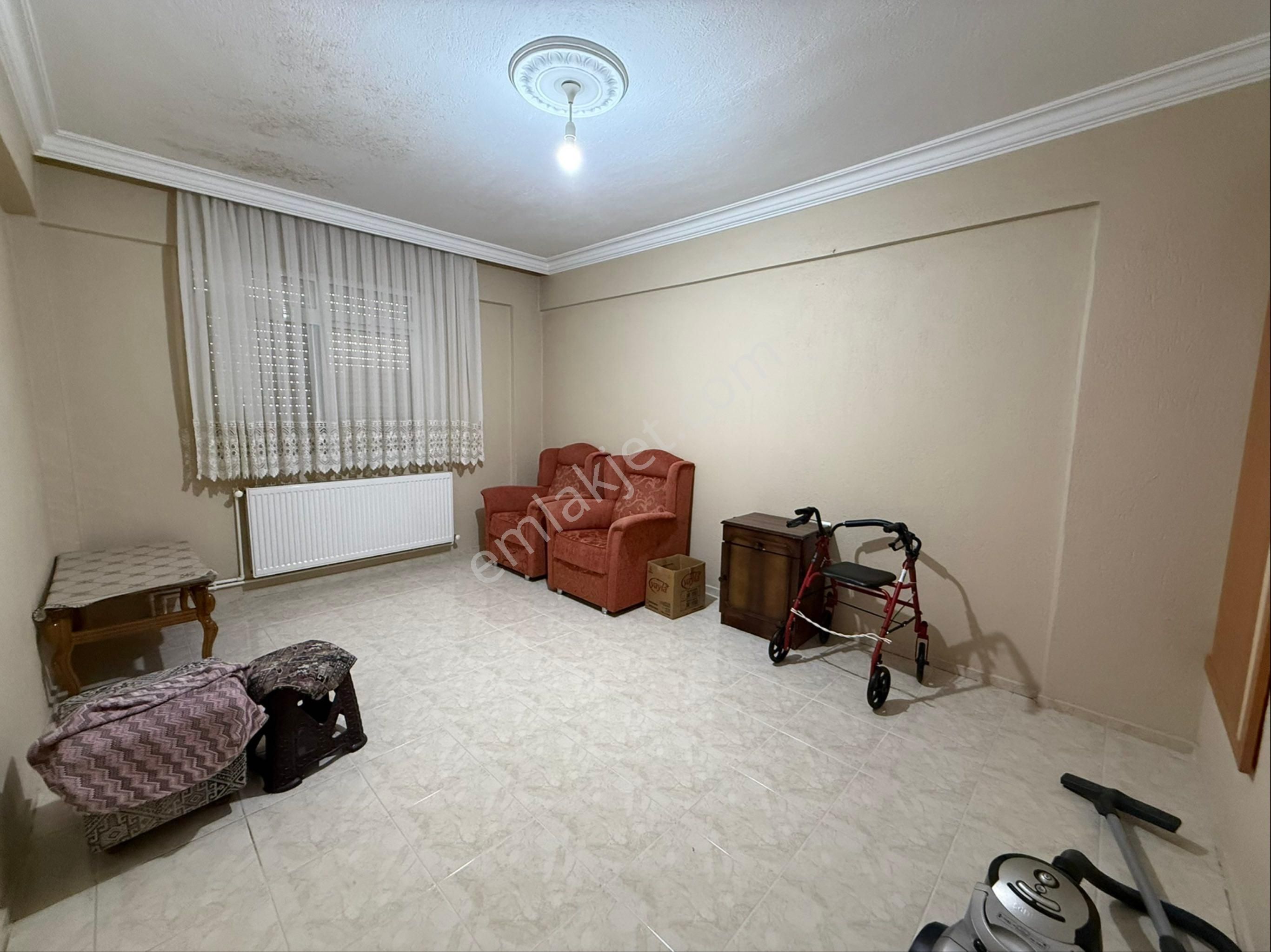 Kasımpaşa Mahallesinde Kiralık 3+1 Doğalgazlı Daire - Görsel 17