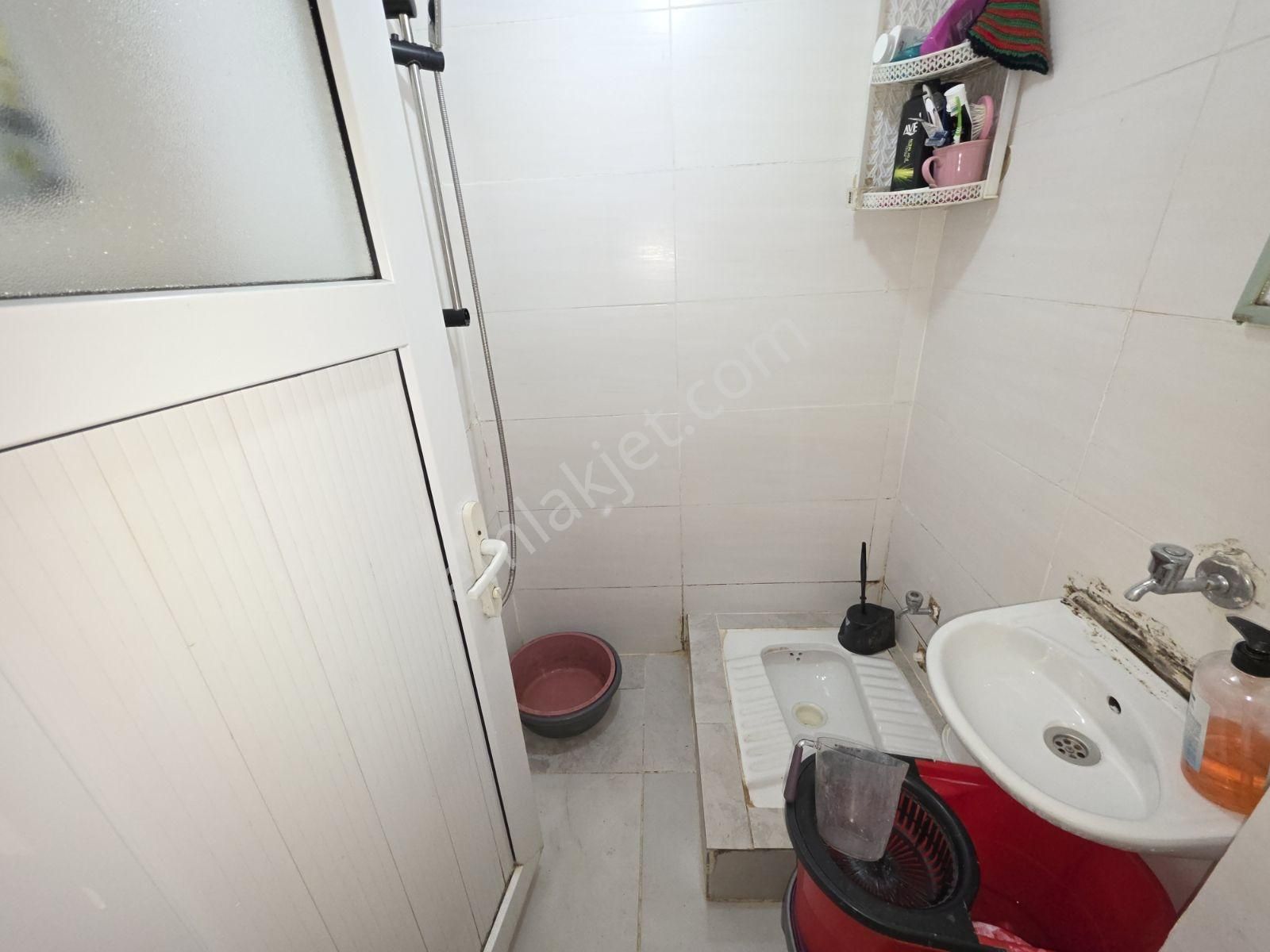 Mehmet Akifte Satılık 13m² Hisseli 1+1 Yüksek Giriş - Görsel 8