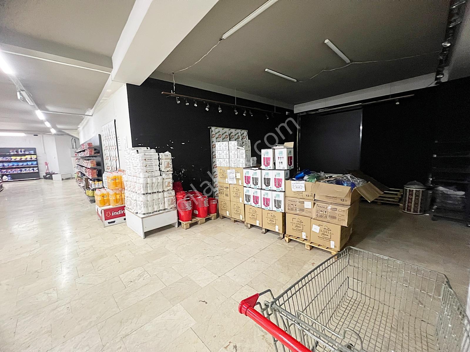 Barıştepe Demirdağ Cad Üzeri 1750m2 Hazır Kiracılı Satlık Dükkan - Görsel 11