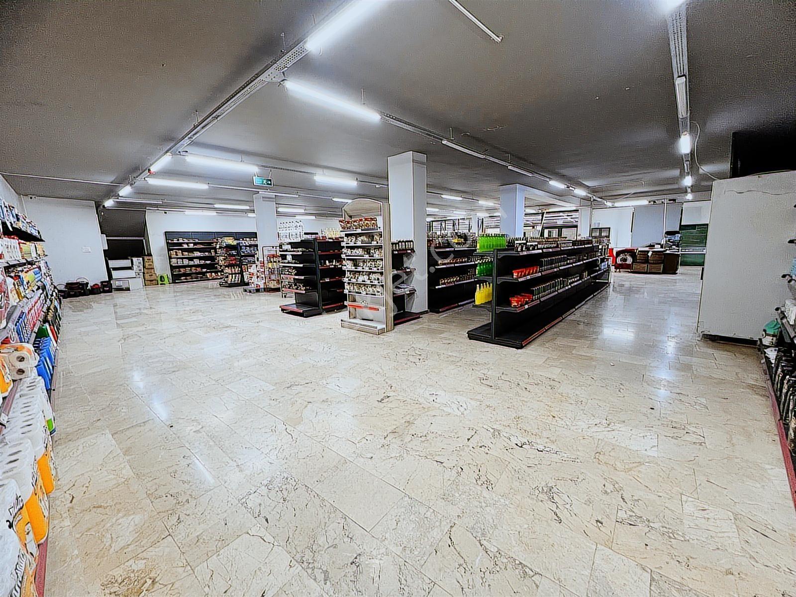 Barıştepe Demirdağ Cad Üzeri 1750m2 Hazır Kiracılı Satlık Dükkan - Görsel 19