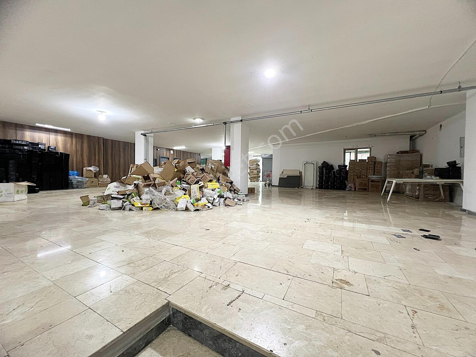 Barıştepe Demirdağ Cad Üzeri 1750m2 Hazır Kiracılı Satlık Dükkan - Görsel 25
