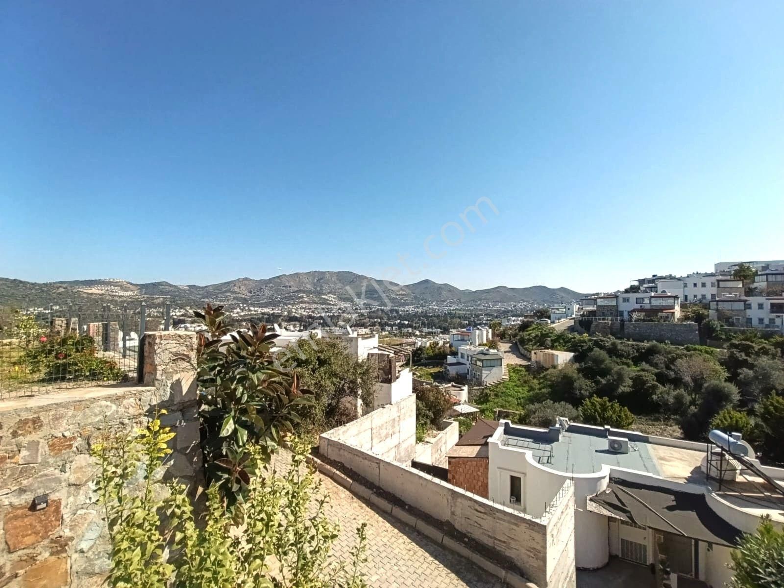 Bodrum Gümüşlükte Satılık Özel Plajlı Sitede Müstakil Bahçeli Villa - Görsel 7